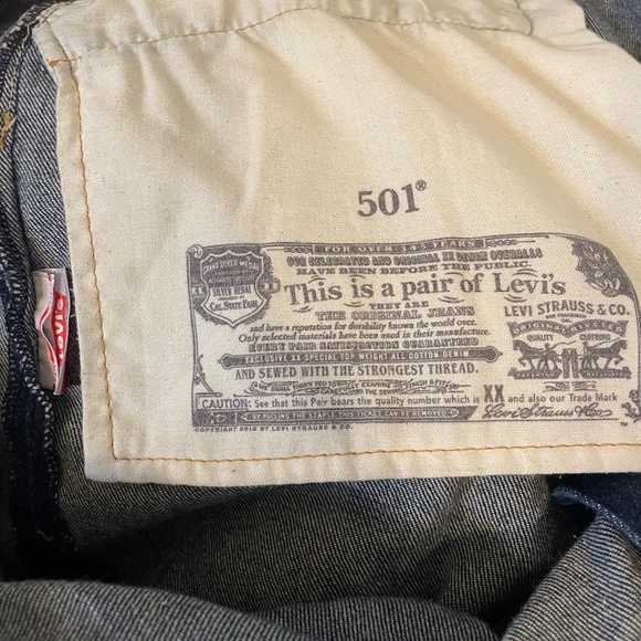 Levi's Original 501 Button Fly Denim Pre-washed Straight Leg Jeans 44x27 - Picture 8 of 16